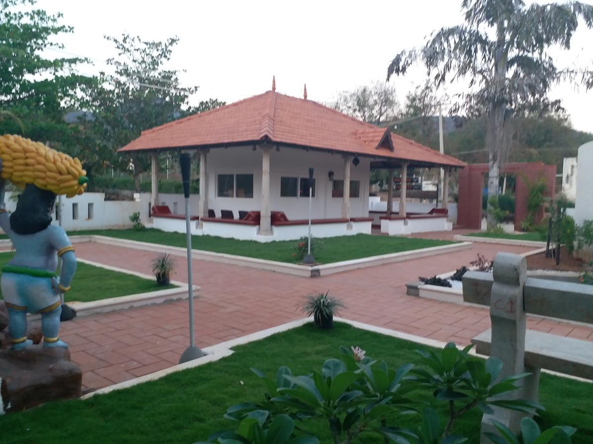 Mount Retreat Resorts - Maduraj Zewnętrze zdjęcie
